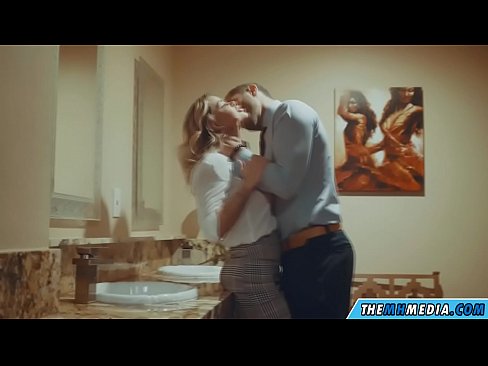 ❤️ Gava ku blondeyek busty we di nav hewşek gelemperî de dixapîne ❤️❌ Vîdyoya anal li ku.image-kassir.ru ﹏